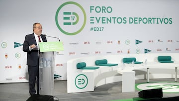 El director de As, Alfredo Rela&ntilde;o, interviene durante la presentaci&oacute;n del Foro Eventos Deportivos de AS.