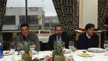 Míchel invitó a los jugadores a comer y a montar en karts