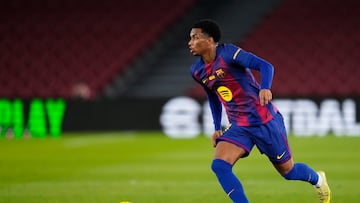 Balde, ante el reto de defender a Dolan en el derbi de Barcelona