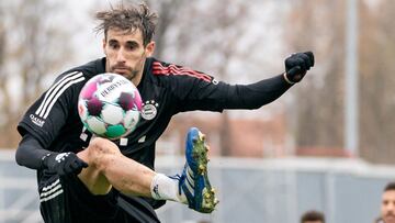 Javi Martínez, entrenando