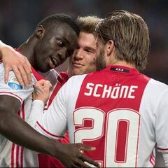 Dávinson se hace héroe y marca doblete con Ajax