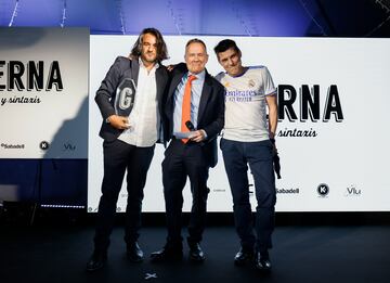 Manuel Jabois, Jesús Bengoechea (director y fundador de La Galerna) y Jorge Escohotado (hijo de Antonio).