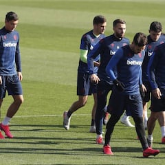 La plantilla y el cuerpo técnico del Levante se unen contra el Covid-19