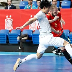 Un póker de Solano le da el triunfo a España ante Japón