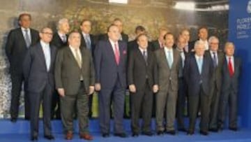 EN LA JUNTA DE FLORENTINO. El presidente blanco incluyó a Luis Blasco (fila superior, tercero por la izquierda) en su Directiva en el año 2009.