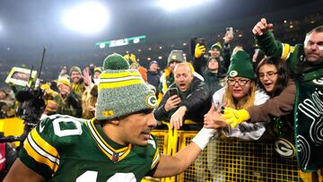 GREEN BAY, WISCONSIN - JANUARY 07: Jordan Love #10 of the Green Bay Packers interacts with fans after a win over the Chicago Bears at Lambeau Field on January 07, 2024 in Green Bay, Wisconsin.   Patrick McDermott/Getty Images/AFP (Photo by Patrick McDermott / GETTY IMAGES NORTH AMERICA / Getty Images via AFP)