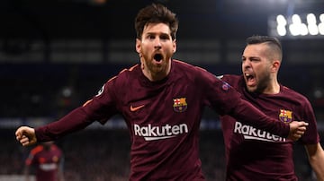 Una vez más, Messi se vistió de héroe salvador y esta vez fue en el juego de ida de Octavos de Final de la Champions league. El cuadro blaugrana caía en la cancha del Chelsea gracias a un gol de Willian y además, el equipo londinense dominaba el encuentro. Todo parecía que el Barcelona cargaría con la derrota, pero llegó Messi para aprovechar el error de los ingleses y, a pase de Iniesta, colocar el esférico al fondo de las redes.