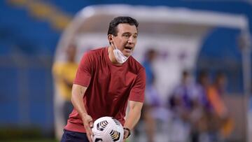 Luis Ernesto Pérez durante el partido entre México y Guatemala.