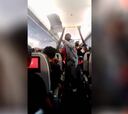 Pablo Armero pelea con un pasajero en un vuelo a Colombia