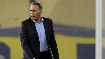 CDA101. BUENOS AIRES (ARGENTINA), 23/12/2020.- El entrenador de Boca Miguel Ángel Russo hoy, en un partido de los cuartos de final de la Copa Libertadores entre Boca Juniors y Racing Club en el estadio La Bombonera en Buenos Aires (Argentina). EFE/Juan Mabromata POOL