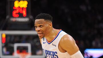 Camino de los 35 años, Westbrook afronta una nueva temporada cobrando menos que nunca, pero con su físico intacto y buscando incansable el camino a la redención.