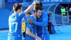 Henríquez, cuarto chileno con 30 goles en una temporada