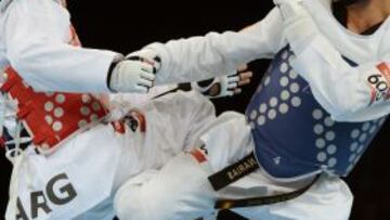 Nicolas García Hemme , de azul, durante la final ante Crismanich.