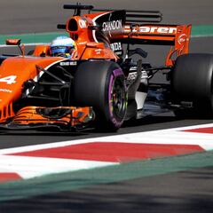 McLaren: "Sin el motor Renault, Alonso no se habría quedado"