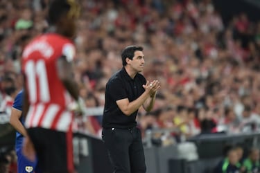 Clubs de alto perfil en Inglaterra y España haciendo fila para asegurar los servicios de Andoni Iraola