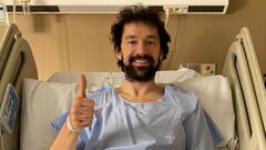 Sergio Llull, base del Real Madrid, tras su operaci&oacute;n de rodilla.