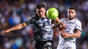 during the 17th round match between Queretaro and Pumas UNAM as part of the Torneo Clausura 2024 Liga BBVA MX at La Corregidora Stadium on April 26, 2024 in Santiago de Queretaro, Queretaro, Mexico.