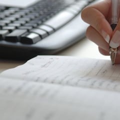 ¿Tienes 35 años? Este debería ser tu sueldo según los expertos