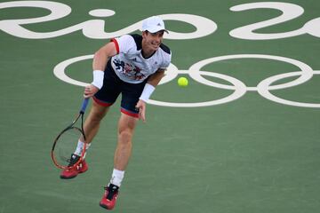 De nuevo Andy Murray llegaba en plena forma al año olímpico. Esta vez fue en Río de Janeiro donde consiguió su segundo oro olímpico. Venció en la finalal argentino Juan Martín Del Potro.