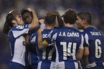 Los jugadores celebran el 1-1 de Felipe Caicedo.
