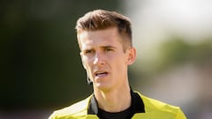 Quién es Manfredas Lukjančukas, el árbitro del Atlético - Slovan de Bratislava de la Champions League