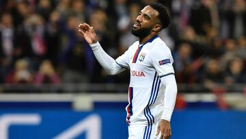 El Manchester United descartó a Alexandre Lacazette por el informe de los ojeadores.