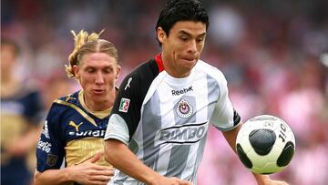 A diferencia de los otros casos, Pineda sí consiguió ganarse el cariño de la afición, ya que salió de Pumas (2003-05) y estuvo con Chivas en 128 encuentros (2006-09), donde incluso fue campeón del Apertura 2006.