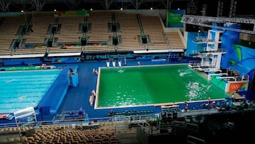 Misterio en la piscina de Río: el agua en el trampolín era verde