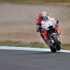 Dovizioso resiste en cabeza y Márquez repite cuarto puesto