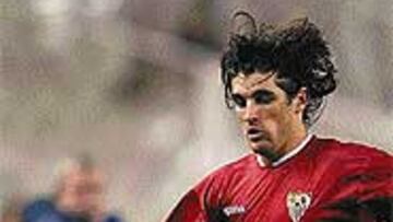 <B>DOLIDO</B>. Hornos se mostró ayer muy enfadado por el rendimiento que viene ofreciendo.