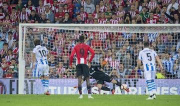 1-3. Mikel Oyarzabal marcó el tercer gol de penalti.