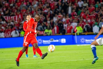 Millonarios y América de Cali se enfrentaron en pretemporada en el primer partido del Torneo ESPN en el estadio Nemesio Camacho El Campín de Bogotá. El encuentro terminó empatado 1-1.