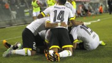 Colo Colo mantiene invicto ante clubes peruanos en casa