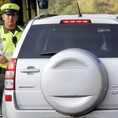 Cuarentena Colombia: ¿pueden ir los niños con los adultos en el carro?