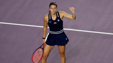 Tennis - Merida Open - Yucatan Country Club, Merida, Mexico - February 27, 2025 Emma Navarro of the U.S. celebrates after winning her round of 16 match against Croatia's Petra Martic REUTERS/Carlos Perez Gallardo