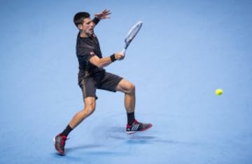 Novak Djokovic tuvo algunos problemas para superar a Nishikori.