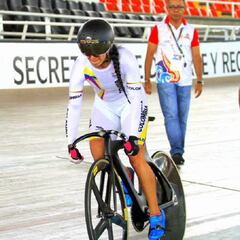 Mariana Pajón y Martha Bayona ganan oro en ciclismo de pista