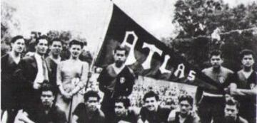 Atlas en 1943, año en que inició la era profesional del futbol mexicano.