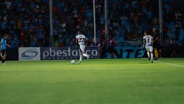 Sebastián Villa anotó doblete en la goleada de Independiente Rivadavia sobre Belgrano en Liga Argentina.