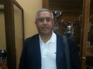 Su carrera dirigencial ha estado vinculada a Cobreloa, donde fue electo nuevamente presidente el mes pasado. Más de alguna denuncia recibió por su particular estilo, sin guardarse nada. Tuvo duros roces con técnicos, especialmente el 'Fantasma' Figueroa y jugadores.