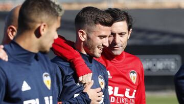 Marcelino, con Gayà.