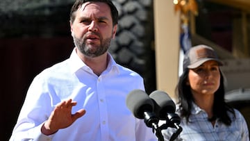 FILE PHOTO: U.S. Vice President JD Vance speaks as Director of National Intelligence Tulsi Gabbard looks on during a visit to the U.S.-Mexico border in Eagle Pass, Texas, U.S March 5, 2025. Brandon Bell/Pool via REUTERS/File Photo