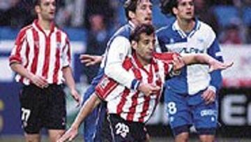 <B>OBJETIVO</B>. Ismael Urzaiz pudo ser compañero de Óscar Téllez.