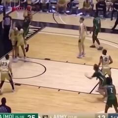 Así juega Santi Aldama, el español que acaricia la NBA de una manera histórica