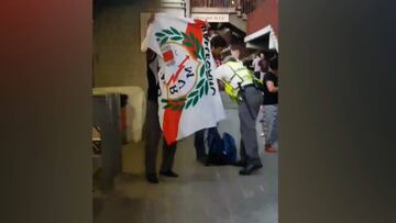 Indignación en Vallecas: no dejan pasar a este fan con su bandera