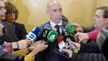 Rubiales: "La RFEF no obtendr¨¢ ning¨²n beneficio de la final"