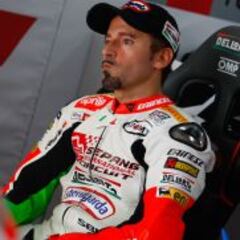 Biaggi: "No es sólo suerte. Rossi está mereciendo el Mundial"