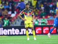 El futbolista de las Águilas quedó solo y sin arquero frente a la portería, sin embargo falló su disparo, lo cual provocó la reacción de todo el estadio Banorte