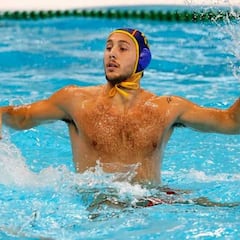 España arranca la Liga Mundial con derrota en Barcelona