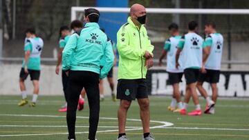 Luis Blanco y el Juvenil A del Espanyol afectado por la COVID.